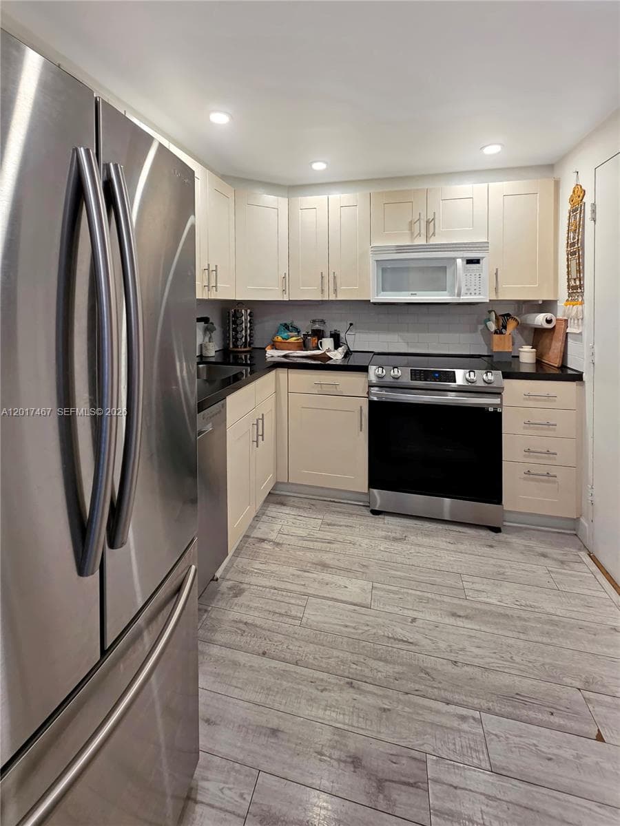 800 West Ave # 921, Miami Beach FL 33139 — 6