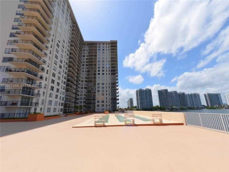 301 174th St # L12, Sunny Isles Beach FL 33160 — 15