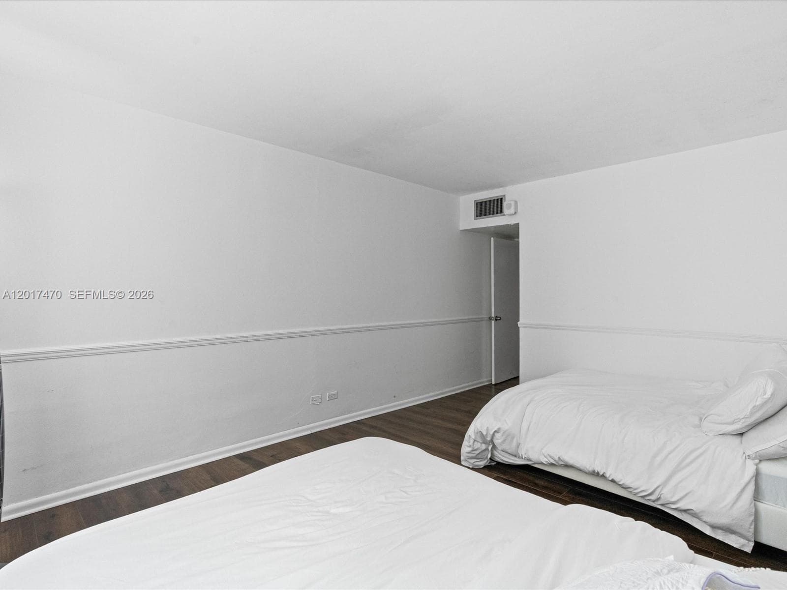 5005 Collins Ave # 222, Miami Beach FL 33140 — 27