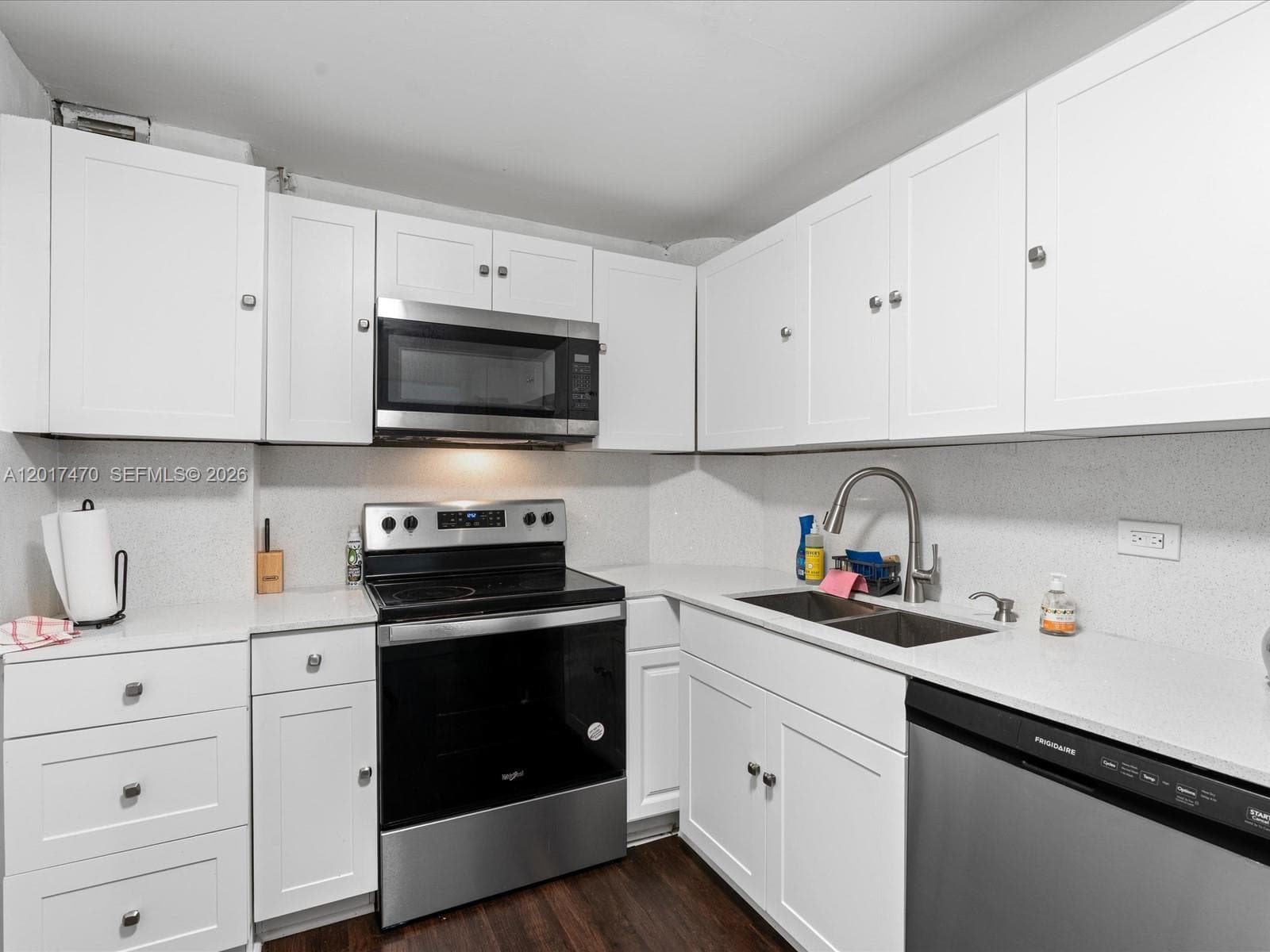 5005 Collins Ave # 222, Miami Beach FL 33140 — 17