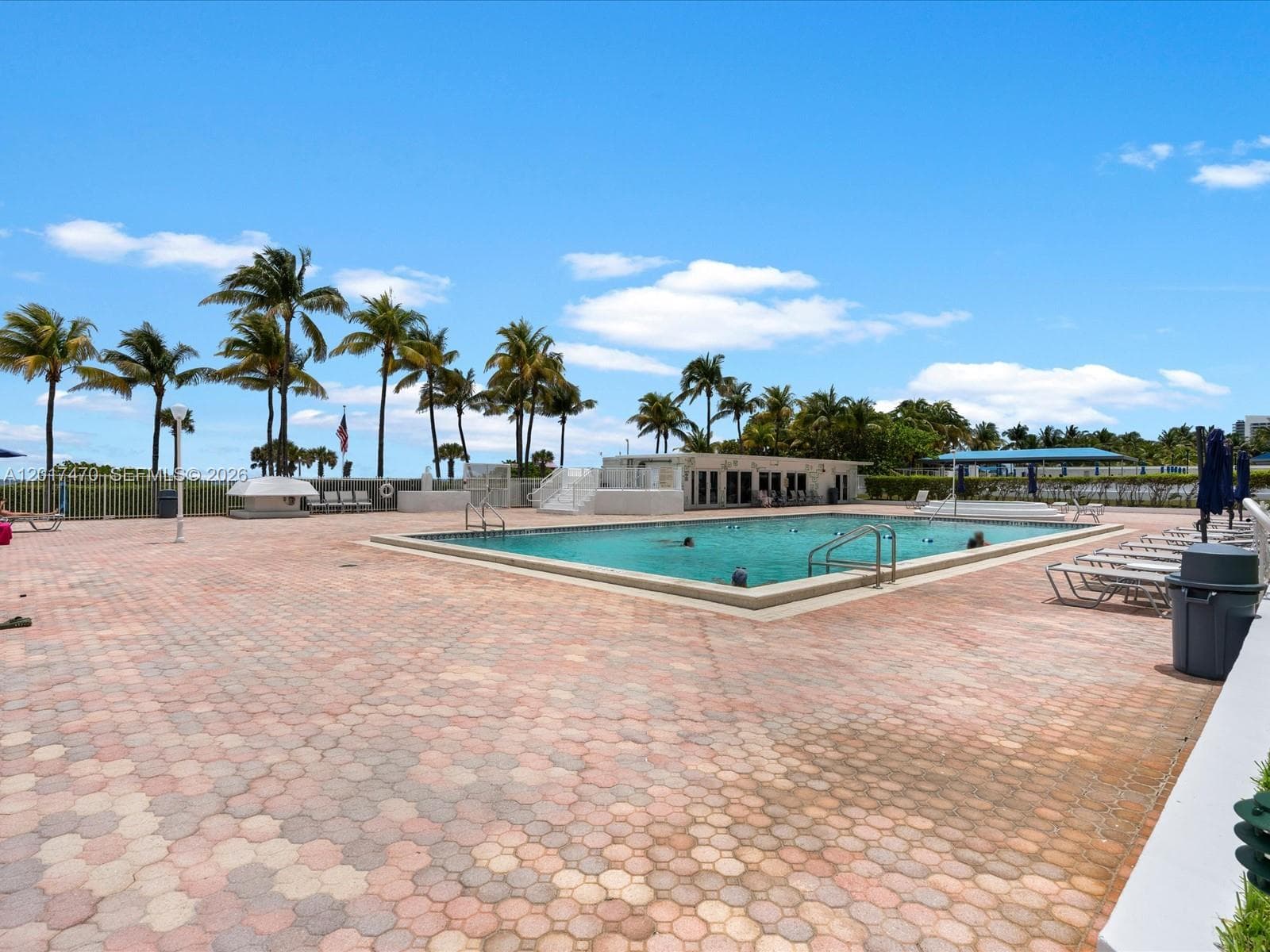 5005 Collins Ave # 222, Miami Beach FL 33140 — 33