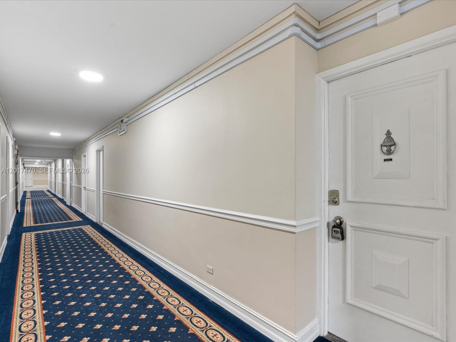 5005 Collins Ave # 222, Miami Beach FL 33140 — 37