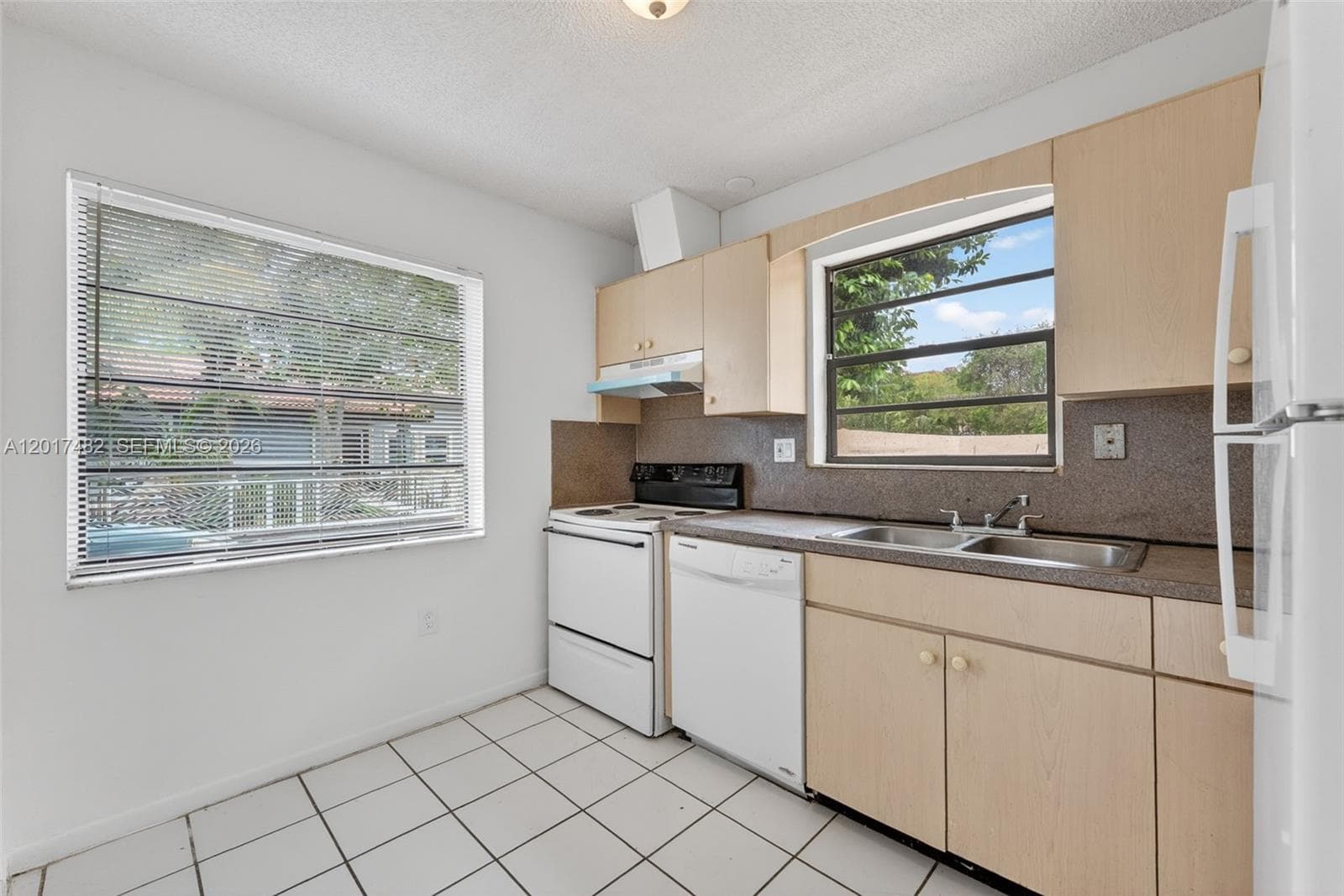 7925 SW 153rd Ct, Miami FL 33193 — 7