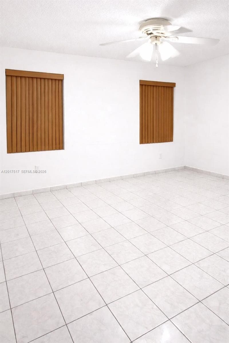 538 E 13th St, Hialeah FL 33010 — 4