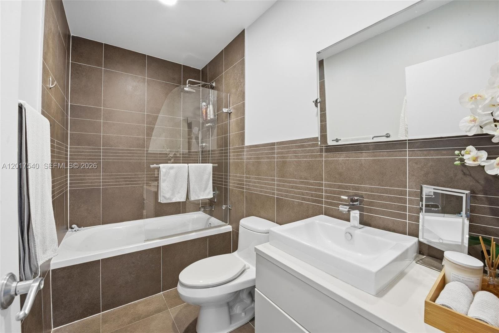 2100 Park Ave # 302, Miami Beach FL 33139 — 14