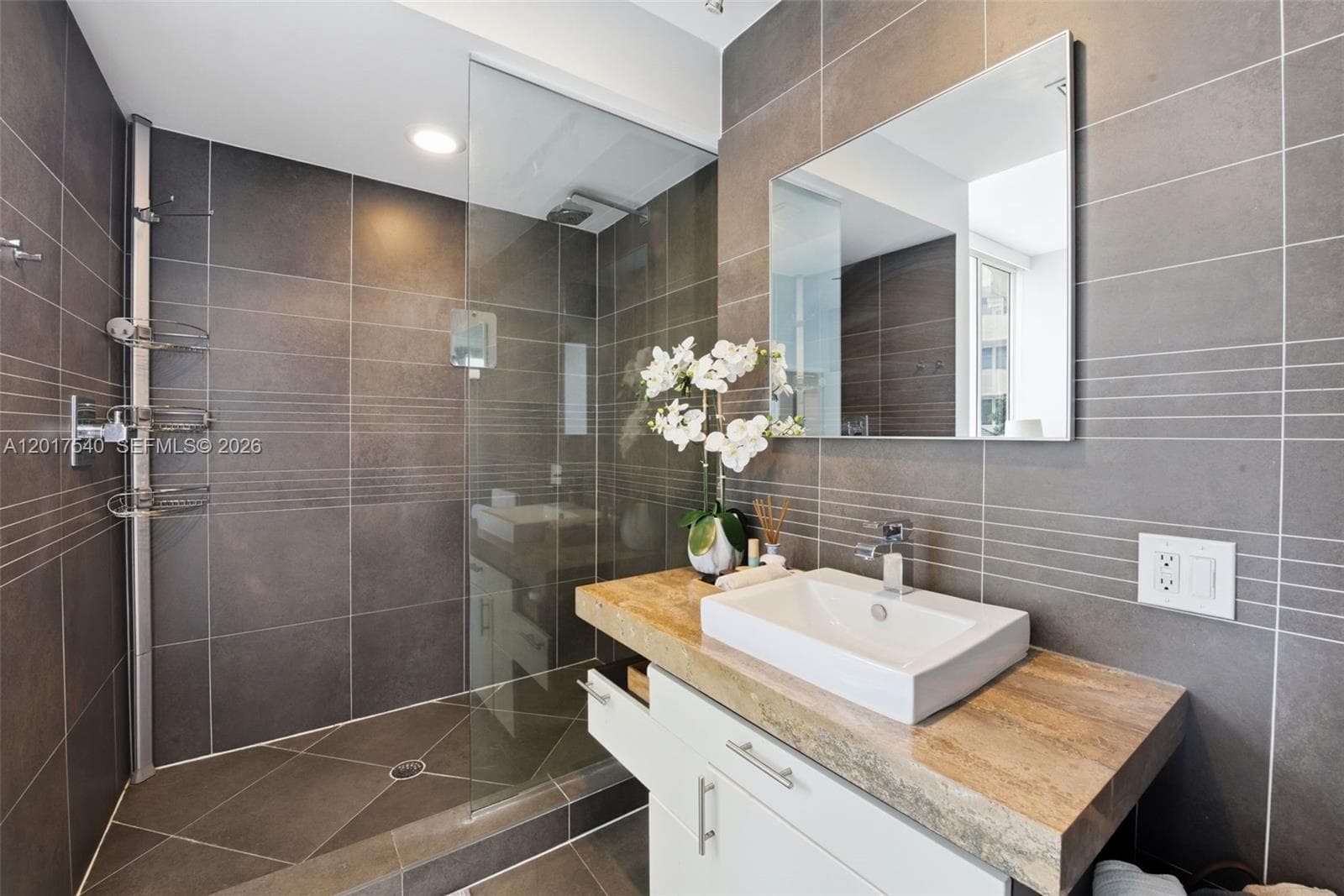 2100 Park Ave # 302, Miami Beach FL 33139 — 11