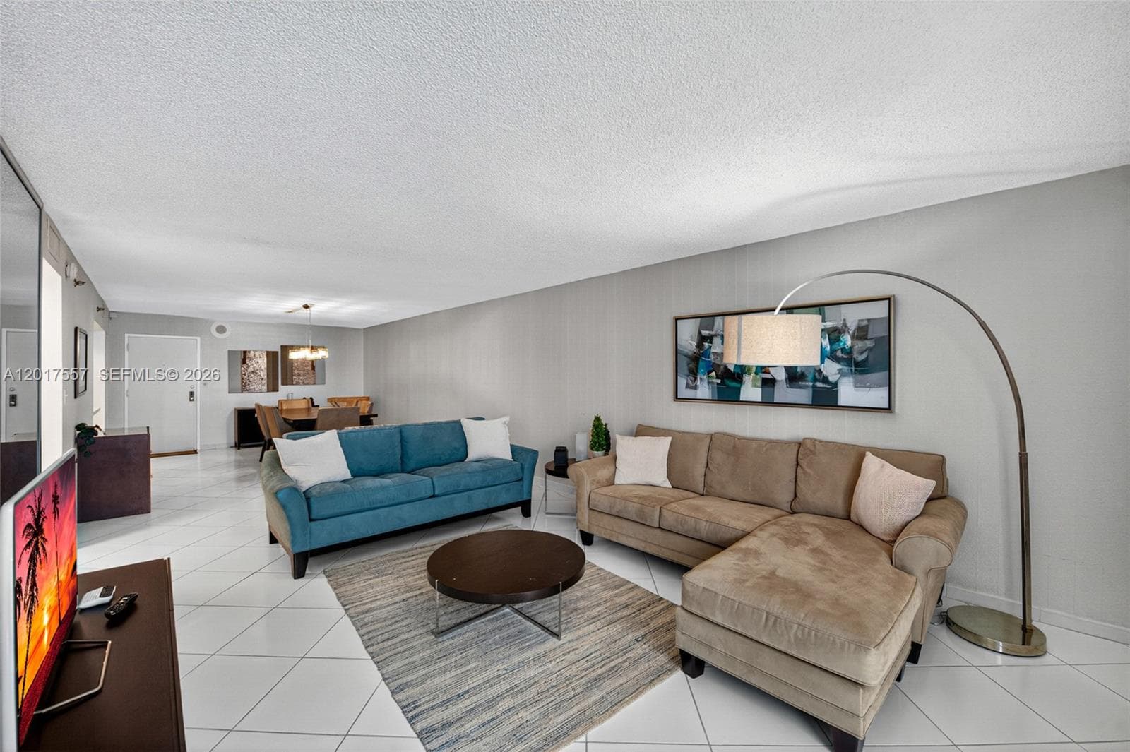2401 Collins Ave # 1107, Miami Beach FL 33140 — 2