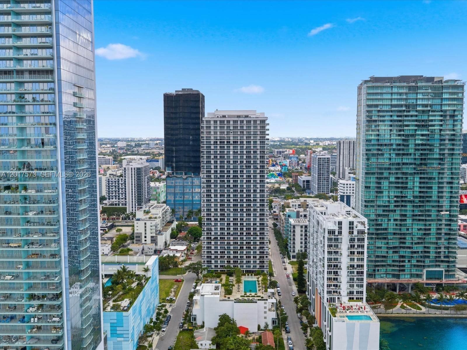 600 NE 27th St, Miami FL 33137 — 2