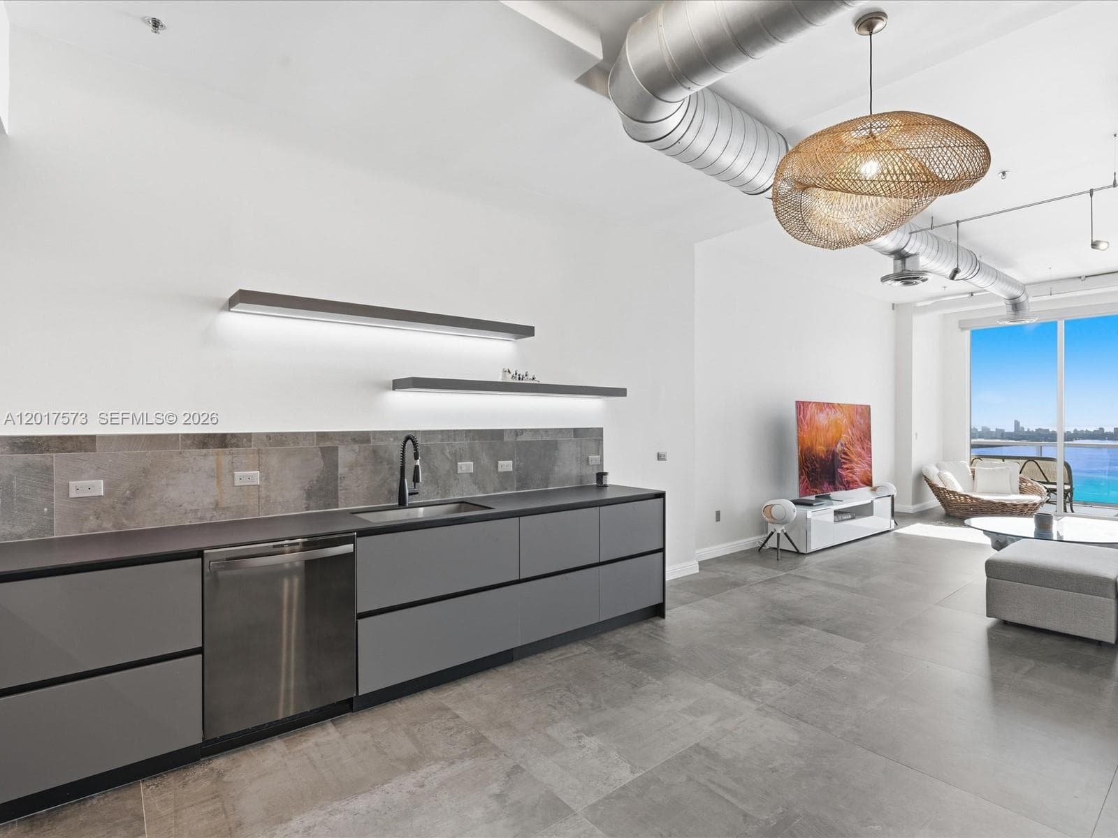 600 NE 27th St, Miami FL 33137 — 30
