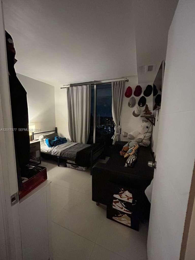 2903 N Miami Beach Blvd # 906, North Miami Beach FL 33160 — 8