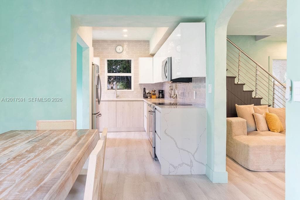 22 NE 44th St, Miami FL 33137 — 19