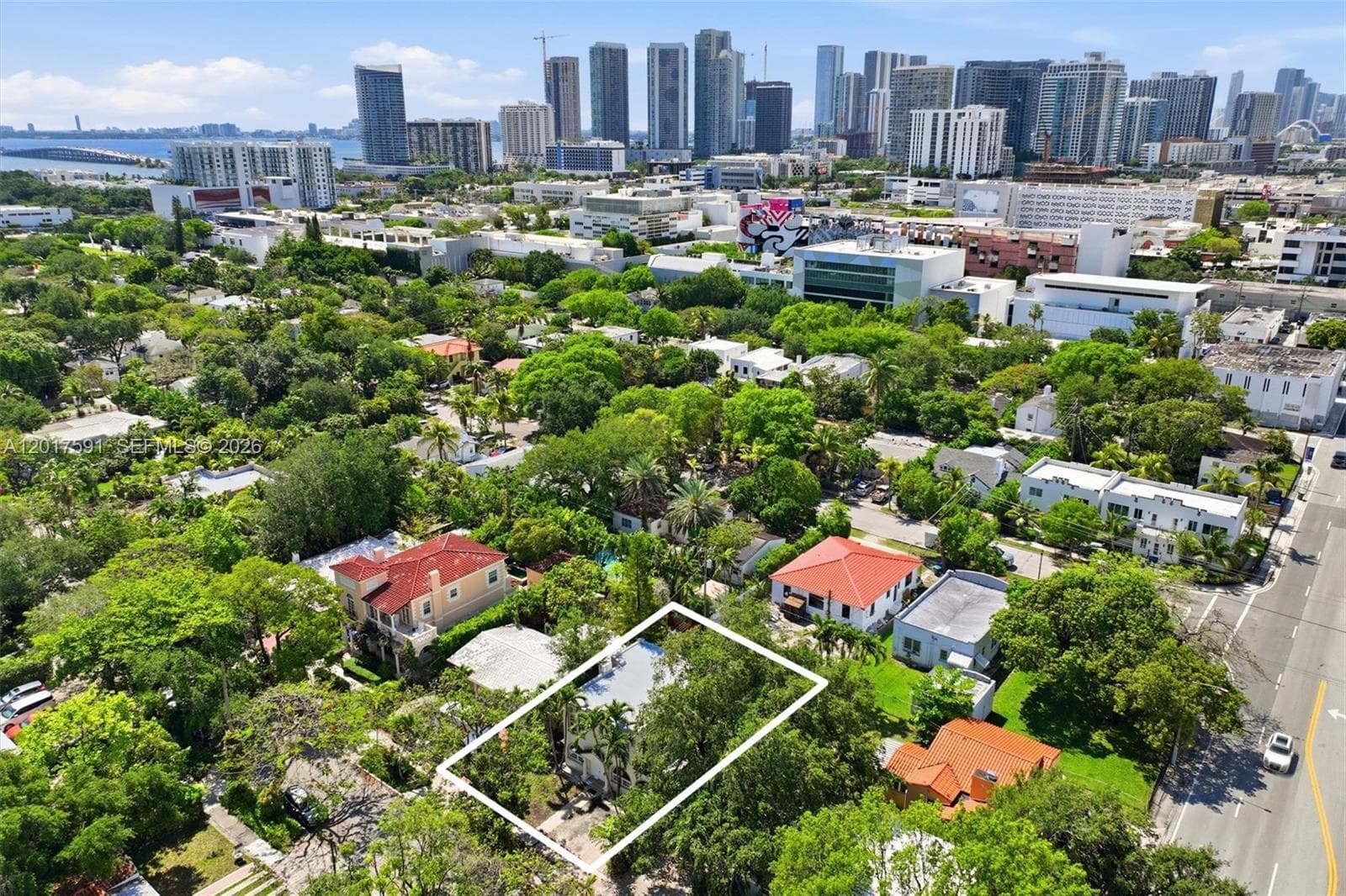 22 NE 44th St, Miami FL 33137 — 40