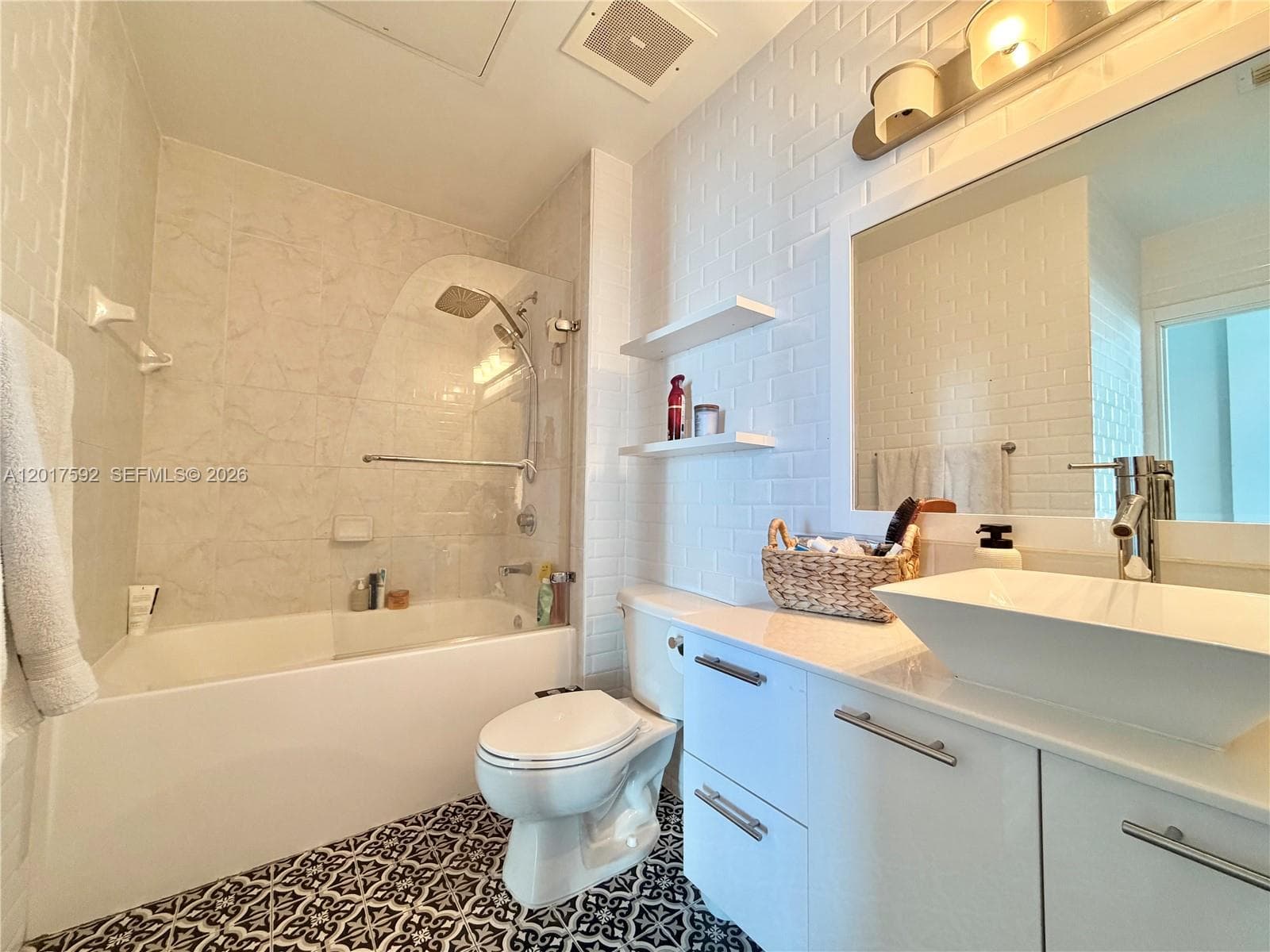 133 NE 2nd Ave # 3501, Miami FL 33132 — 26