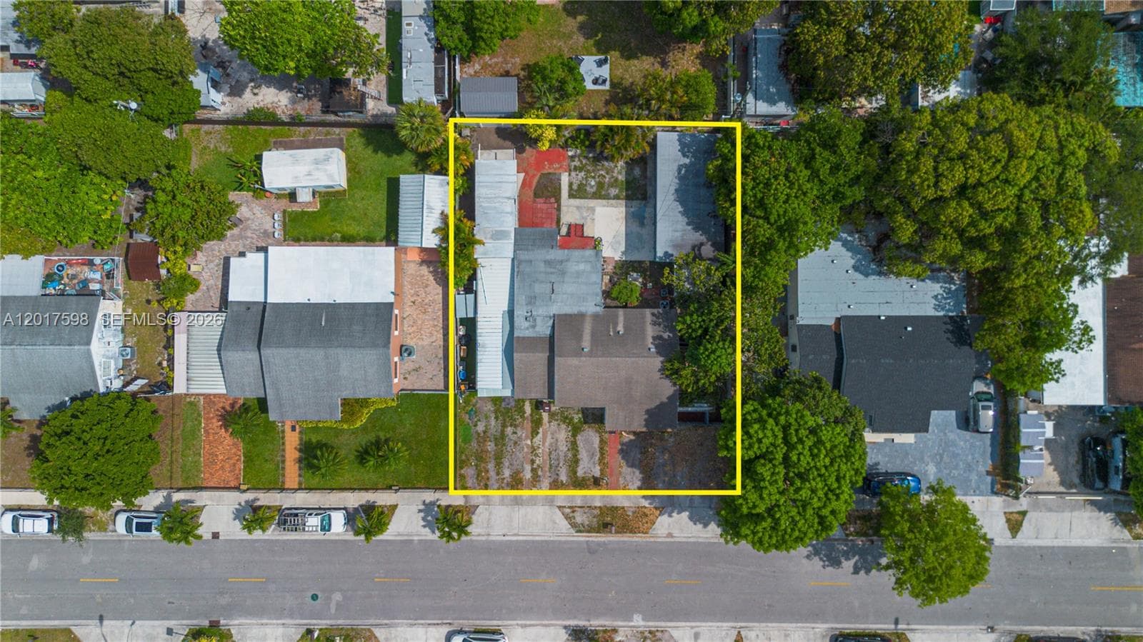 661 E 7th St, Hialeah FL 33010 — 3