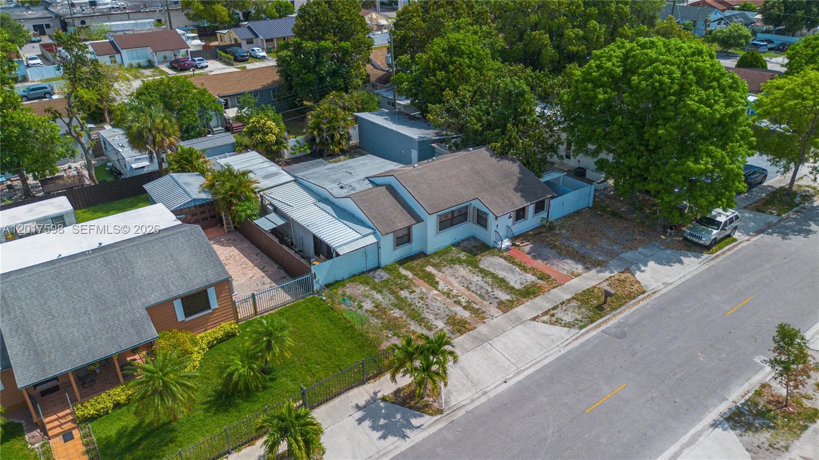 661 E 7th St, Hialeah FL 33010 — 1