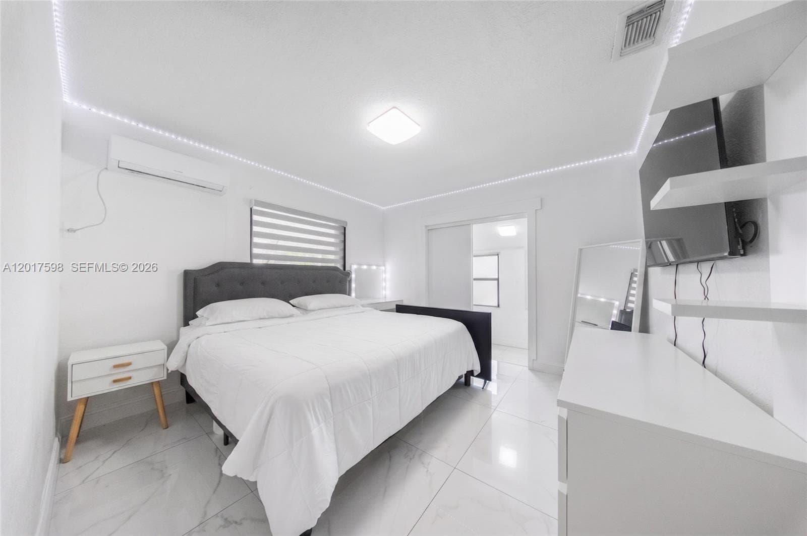 661 E 7th St, Hialeah FL 33010 — 41