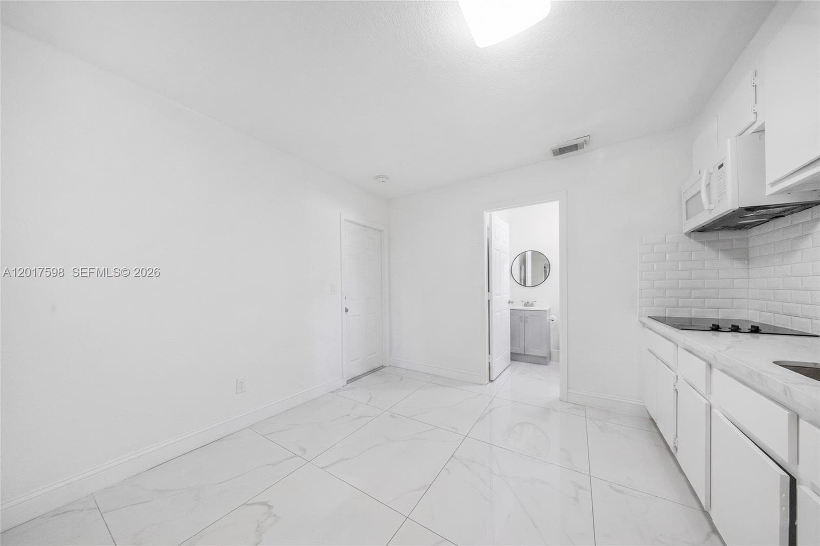 661 E 7th St, Hialeah FL 33010 — 37
