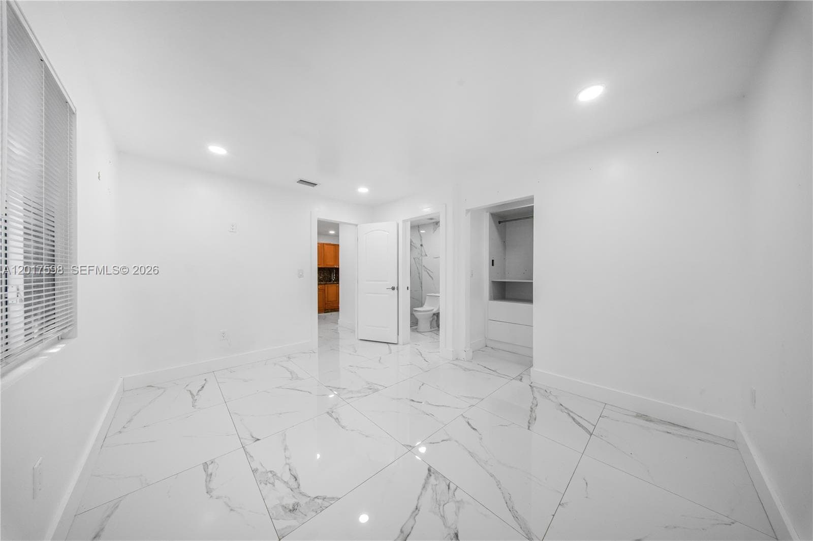 661 E 7th St, Hialeah FL 33010 — 31