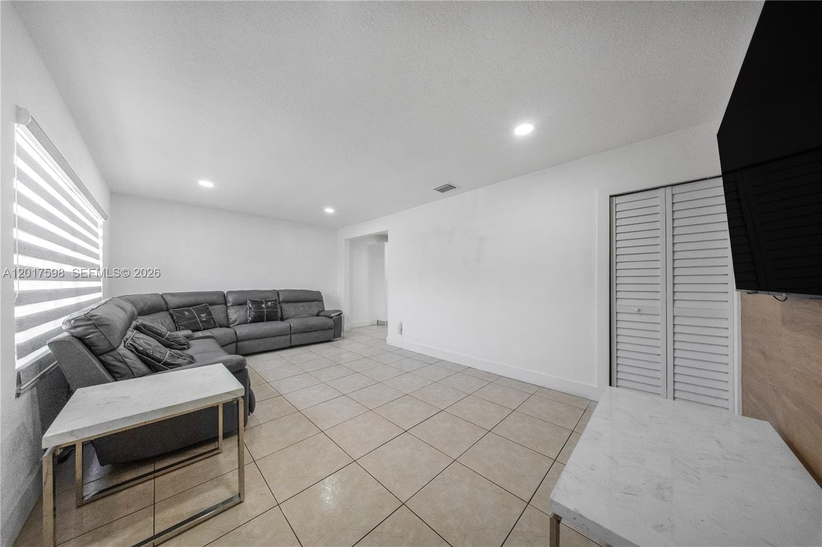 661 E 7th St, Hialeah FL 33010 — 8