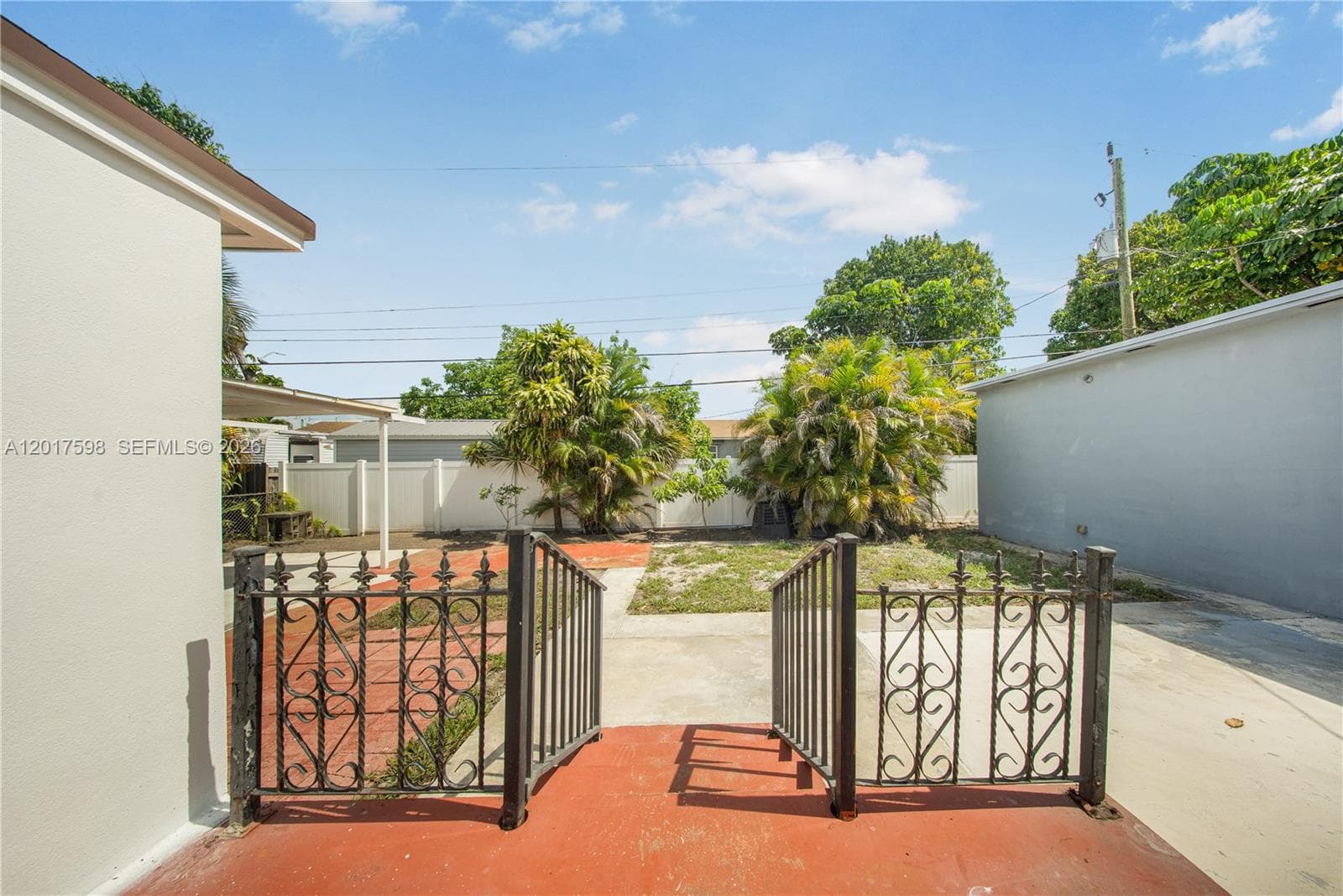 661 E 7th St, Hialeah FL 33010 — 21