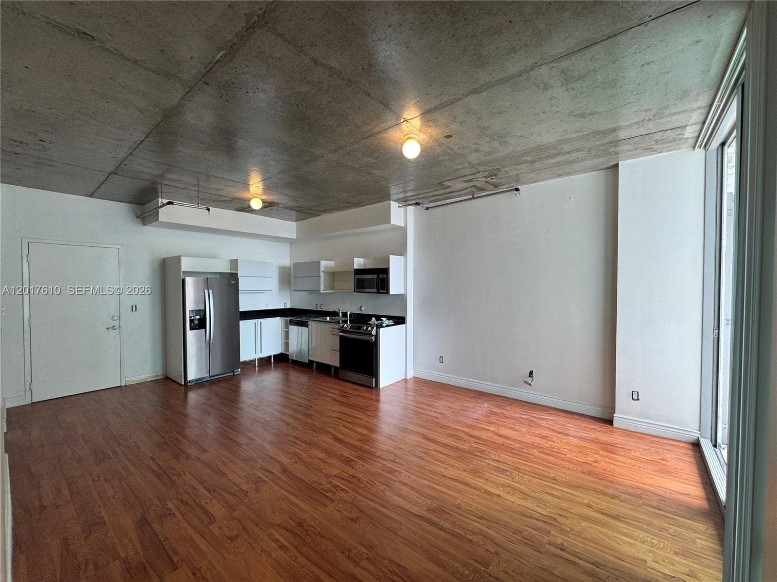 690 SW 1st Ct # 2532, Miami FL 33130 — 3