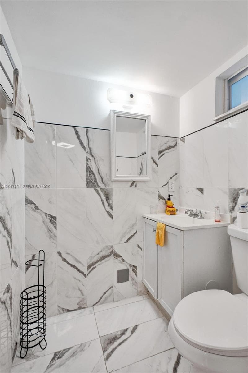 7850 Byron Ave # 702, Miami Beach FL 33141 — 27