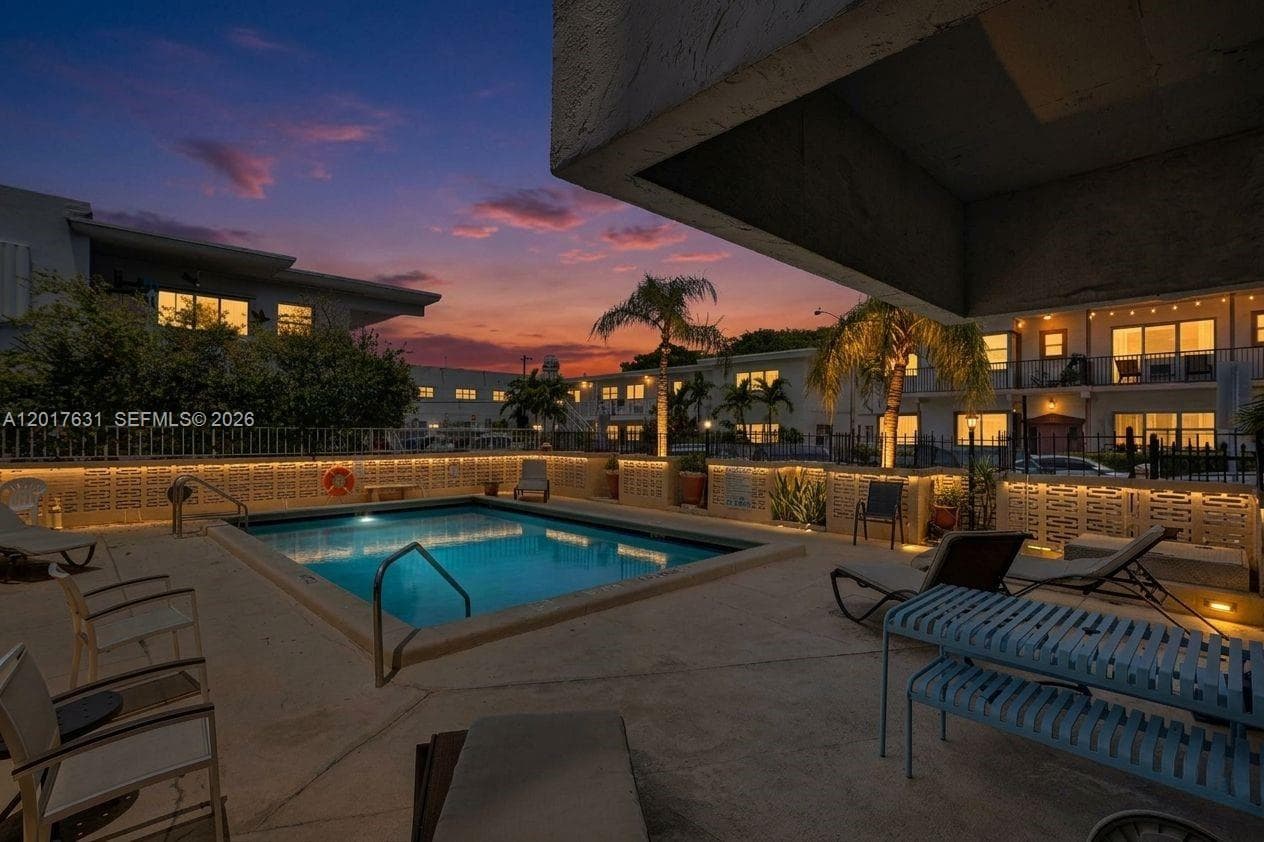 7850 Byron Ave # 702, Miami Beach FL 33141 — 3