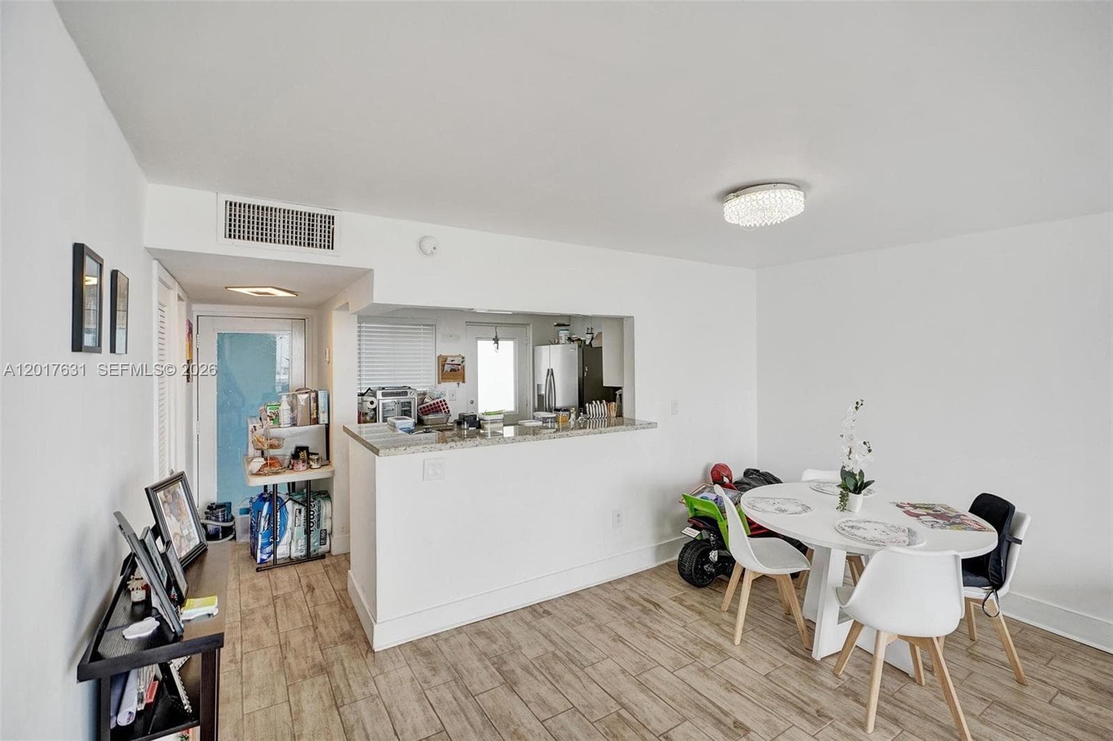 7850 Byron Ave # 702, Miami Beach FL 33141 — 32