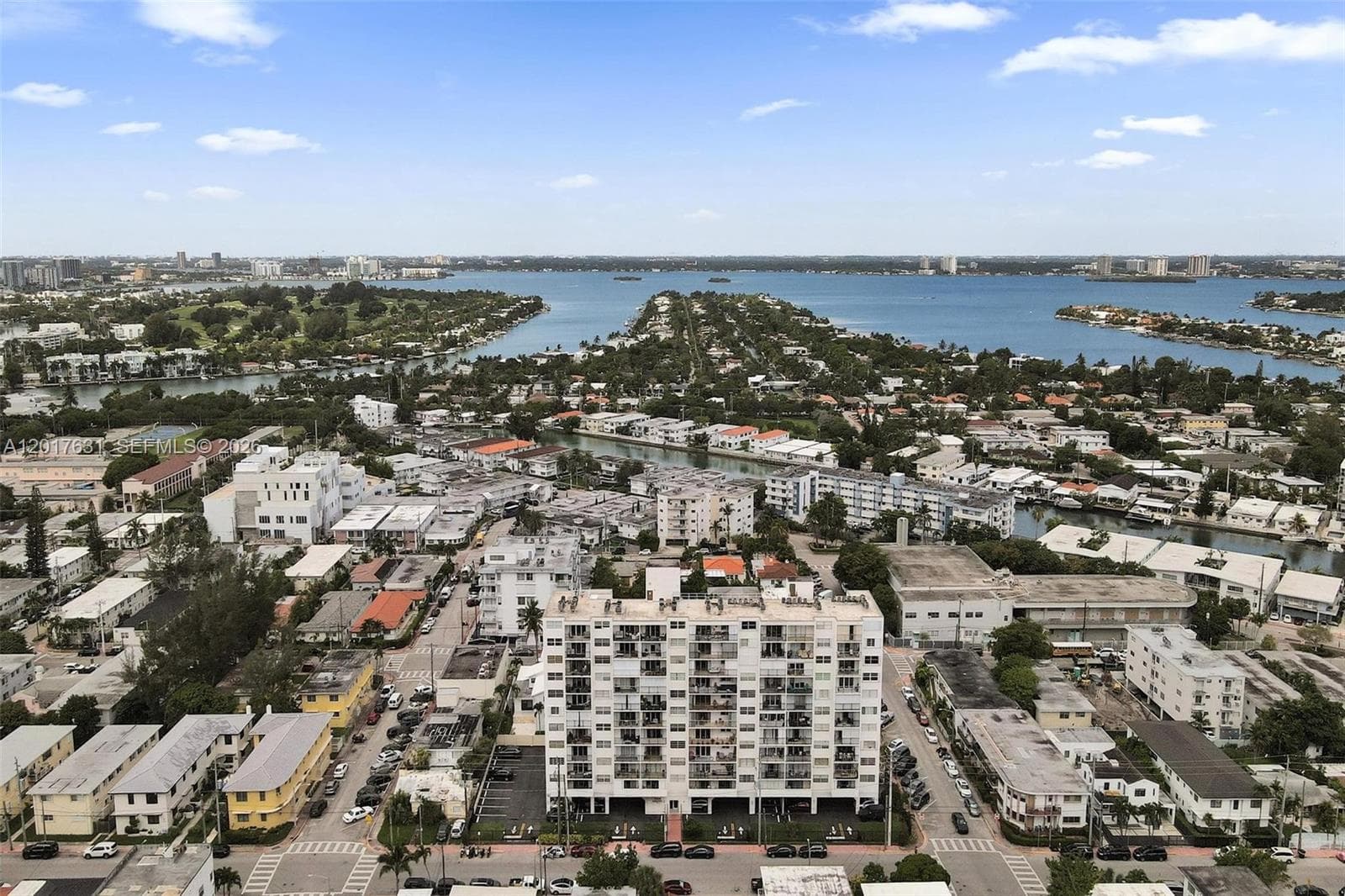 7850 Byron Ave # 702, Miami Beach FL 33141 — 40