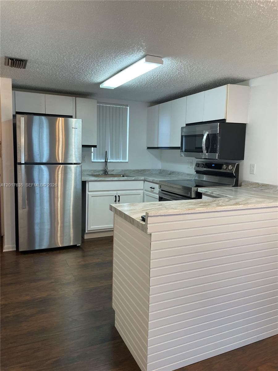 5650 W 26th Ct # 207, Hialeah FL 33016 — 4
