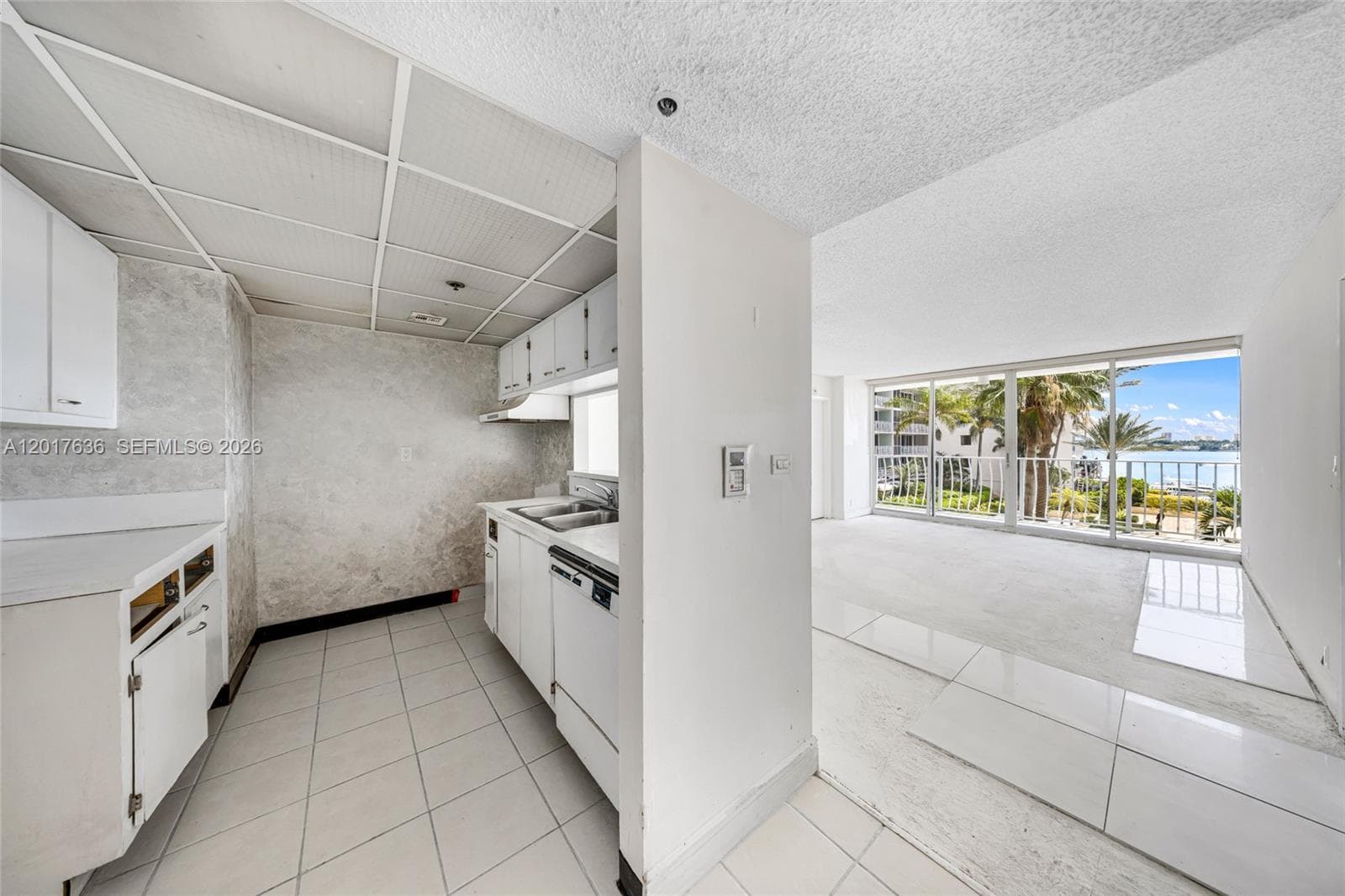 7601 E Treasure Dr # 609, North Bay Village FL 33141 — 7