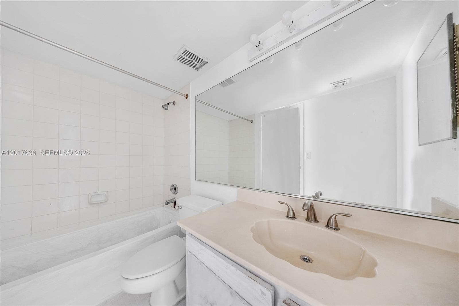 7601 E Treasure Dr # 609, North Bay Village FL 33141 — 24