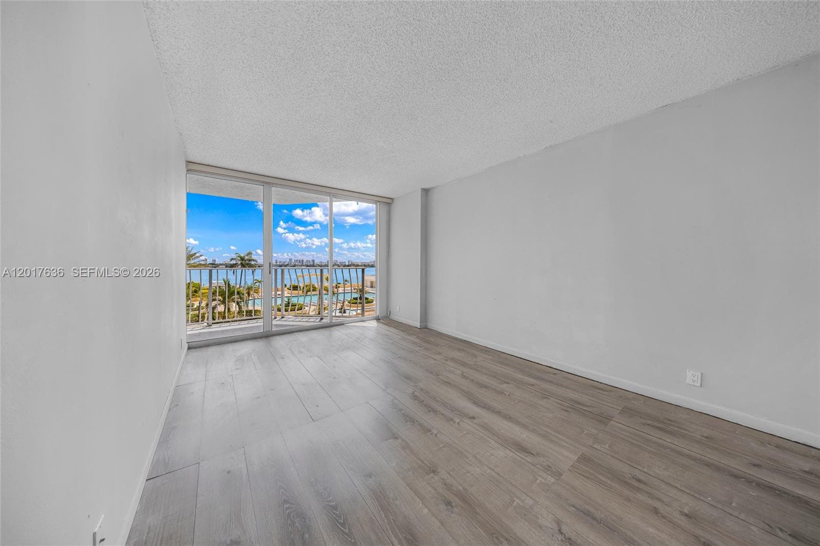 7601 E Treasure Dr # 609, North Bay Village FL 33141 — 14