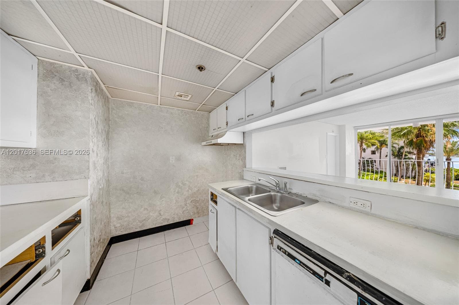 7601 E Treasure Dr # 609, North Bay Village FL 33141 — 8