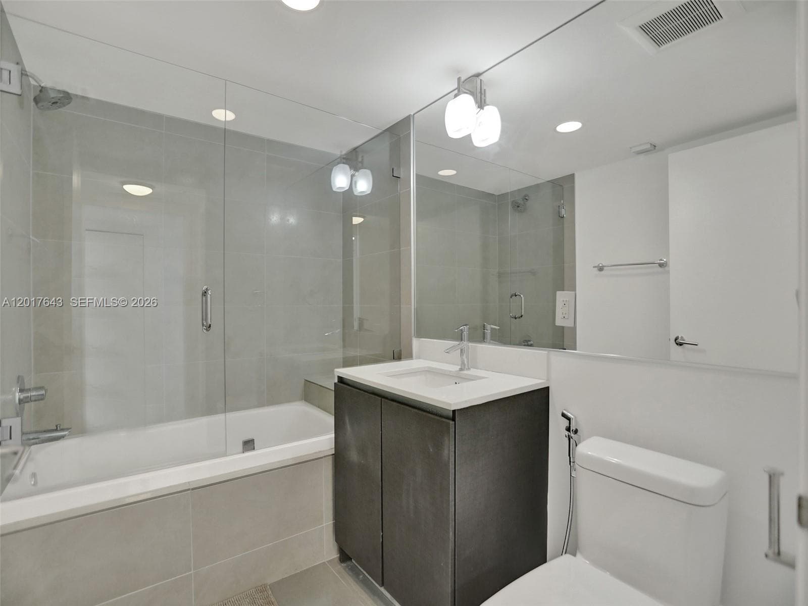 6620 INDIAN CREEK # 114, Miami Beach FL 33141 — 17