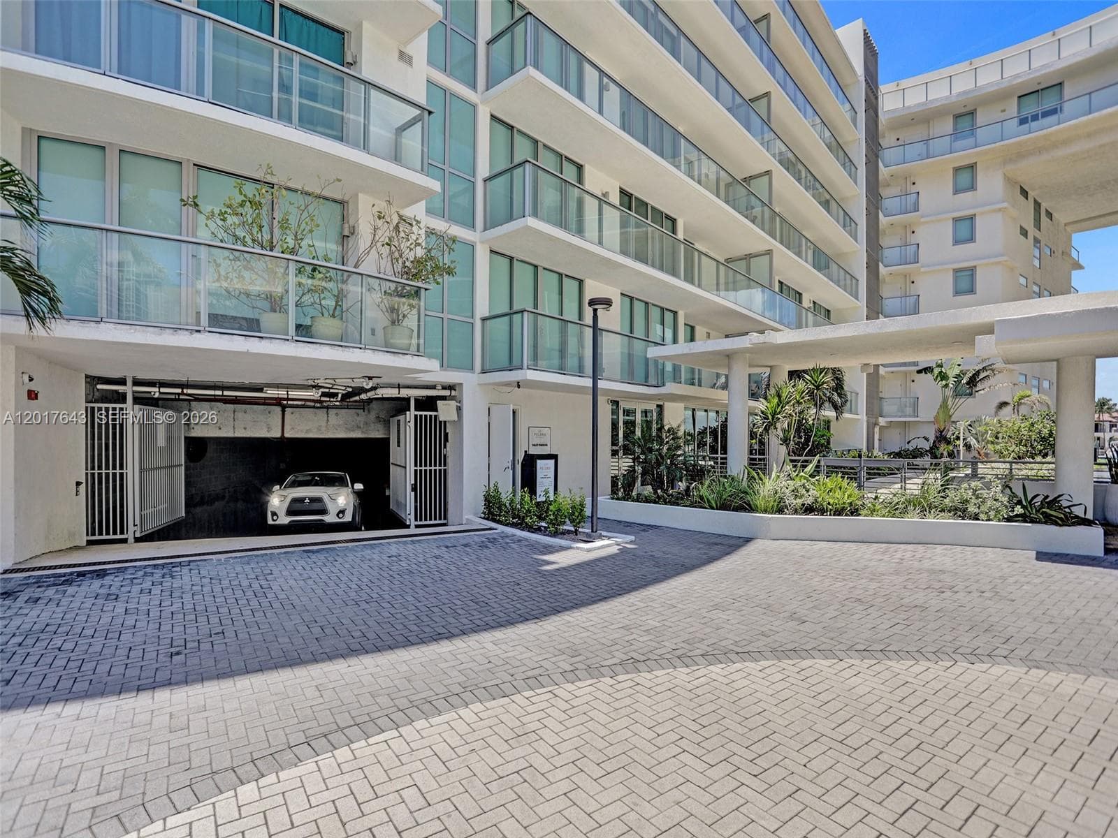 6620 INDIAN CREEK # 114, Miami Beach FL 33141 — 20