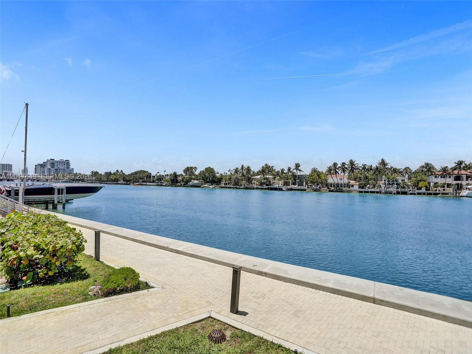 6620 INDIAN CREEK # 114, Miami Beach FL 33141 — 30