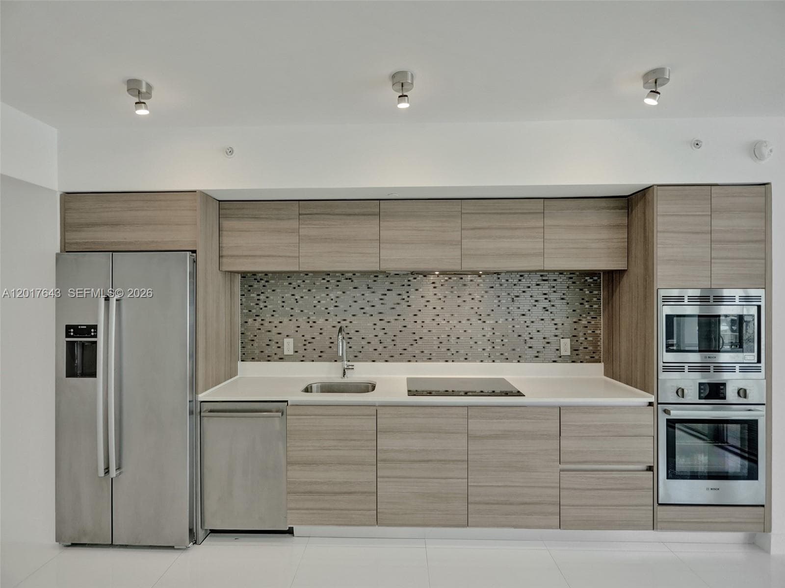 6620 INDIAN CREEK # 114, Miami Beach FL 33141 — 4