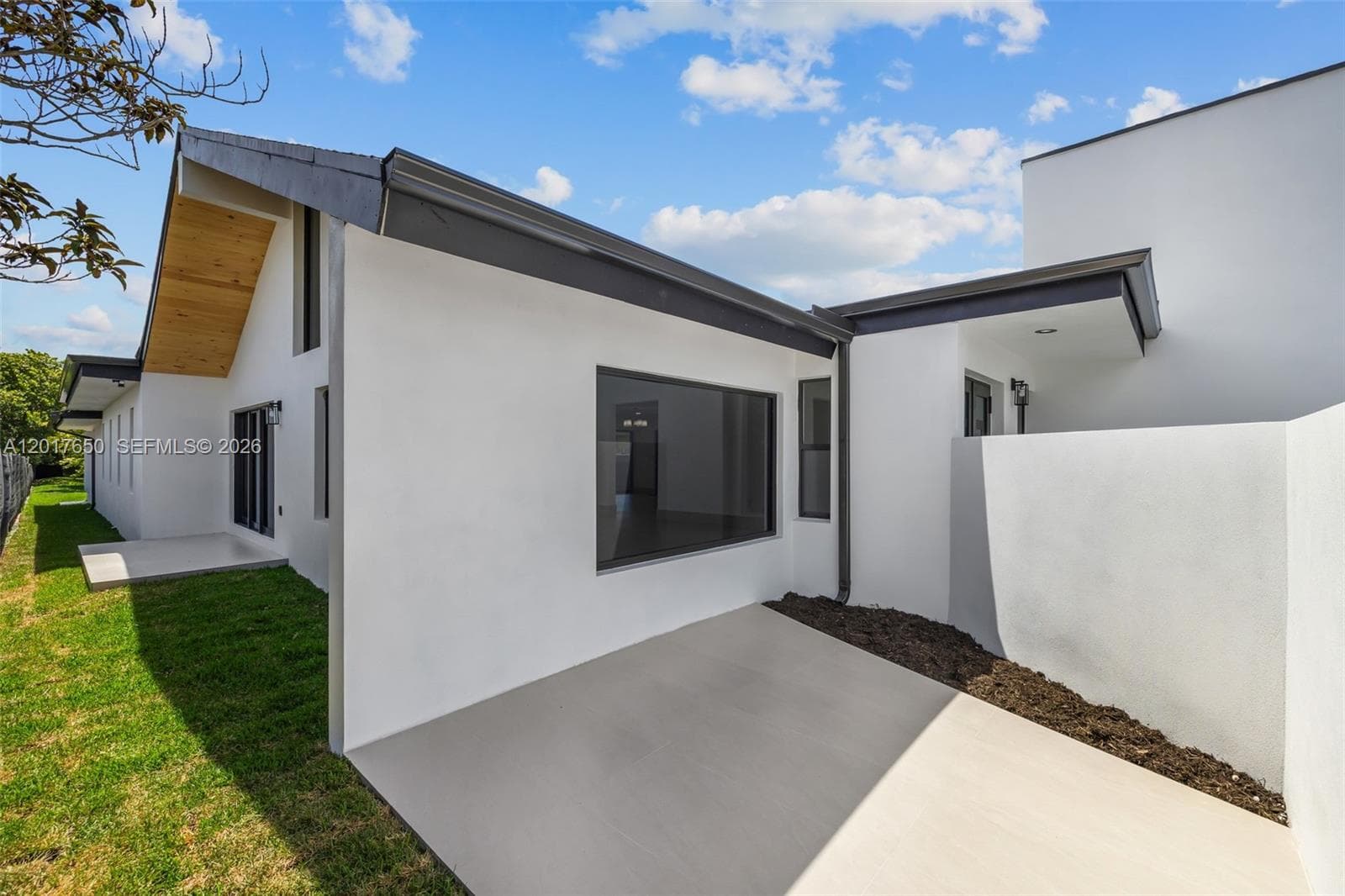 2851 SW 117th Ave, Miami FL 33175 — 60