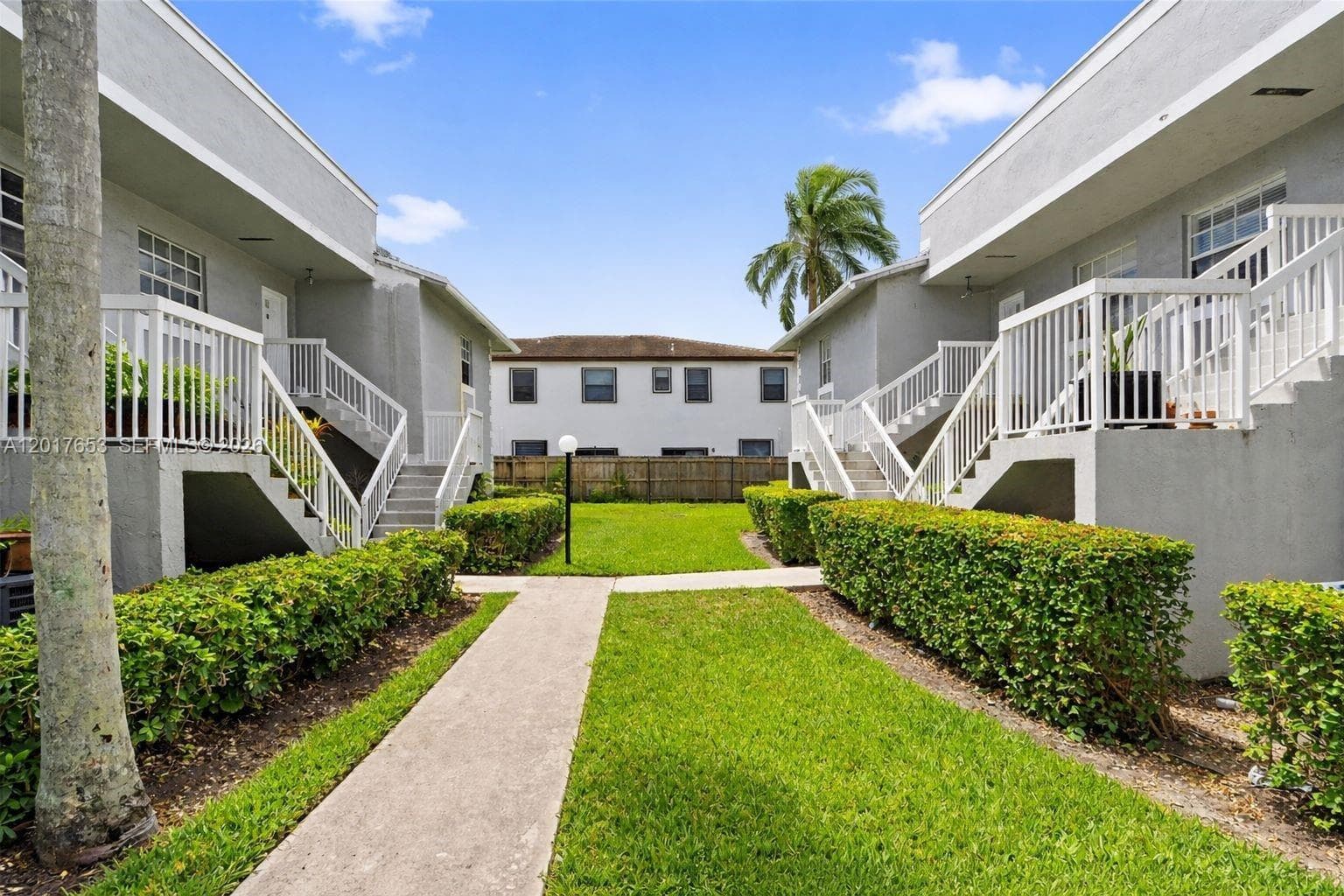 464 NE 210th Circle Ter # 204, Miami FL 33179 — 1