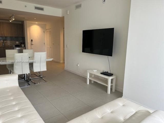 5350 NW 84th Ave # 512, Doral FL 33166 — 11