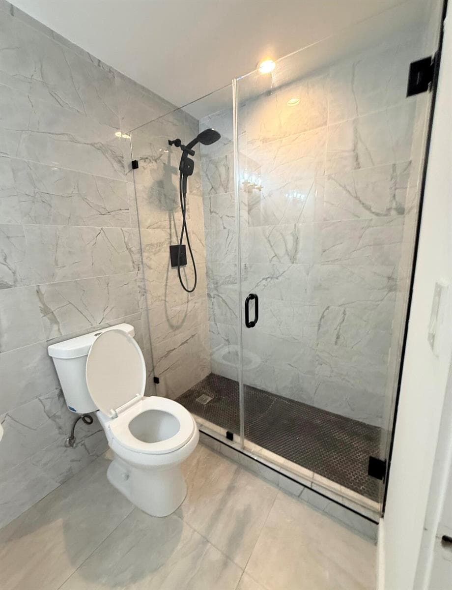 911 79th Terrace # B, Miami Beach FL 33141 — 5