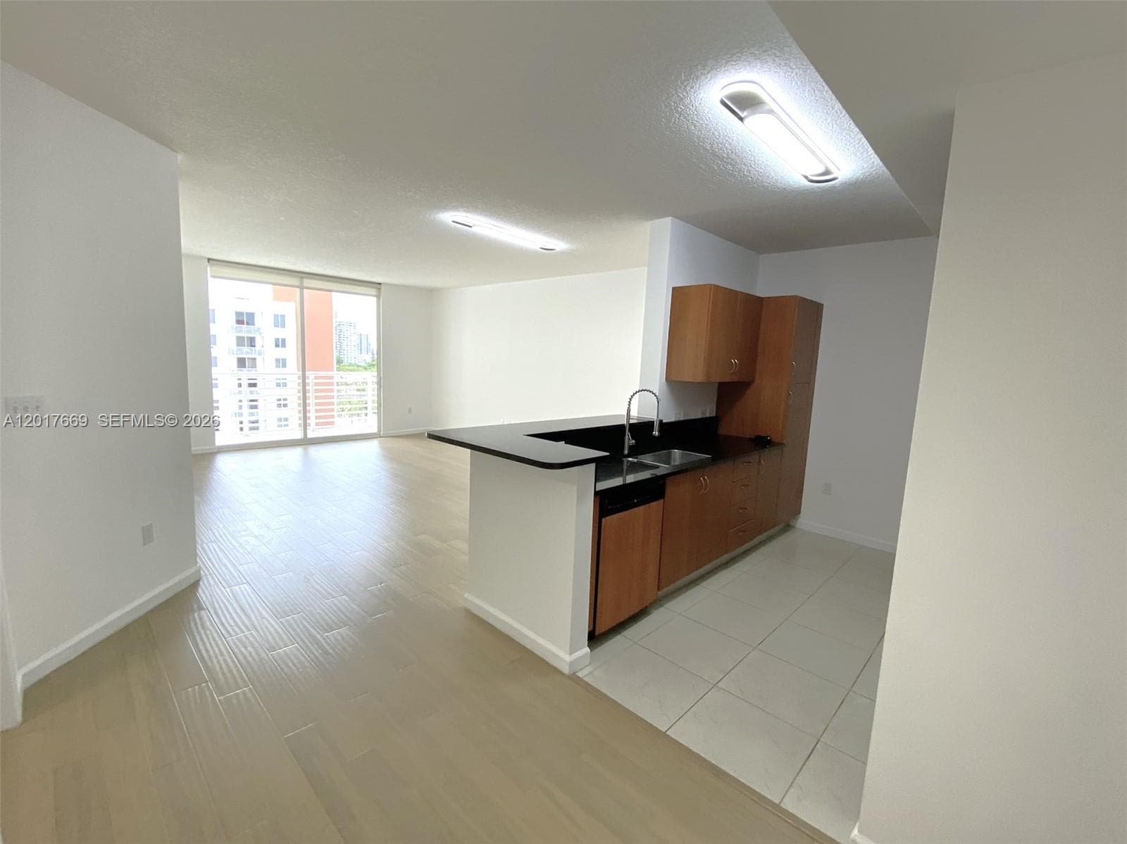 18800 NE 29th Ave # 1028, Aventura FL 33180 — 3