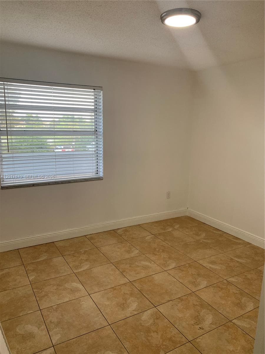 1221 SW 122nd Ave # 207, Miami FL 33184 — 10