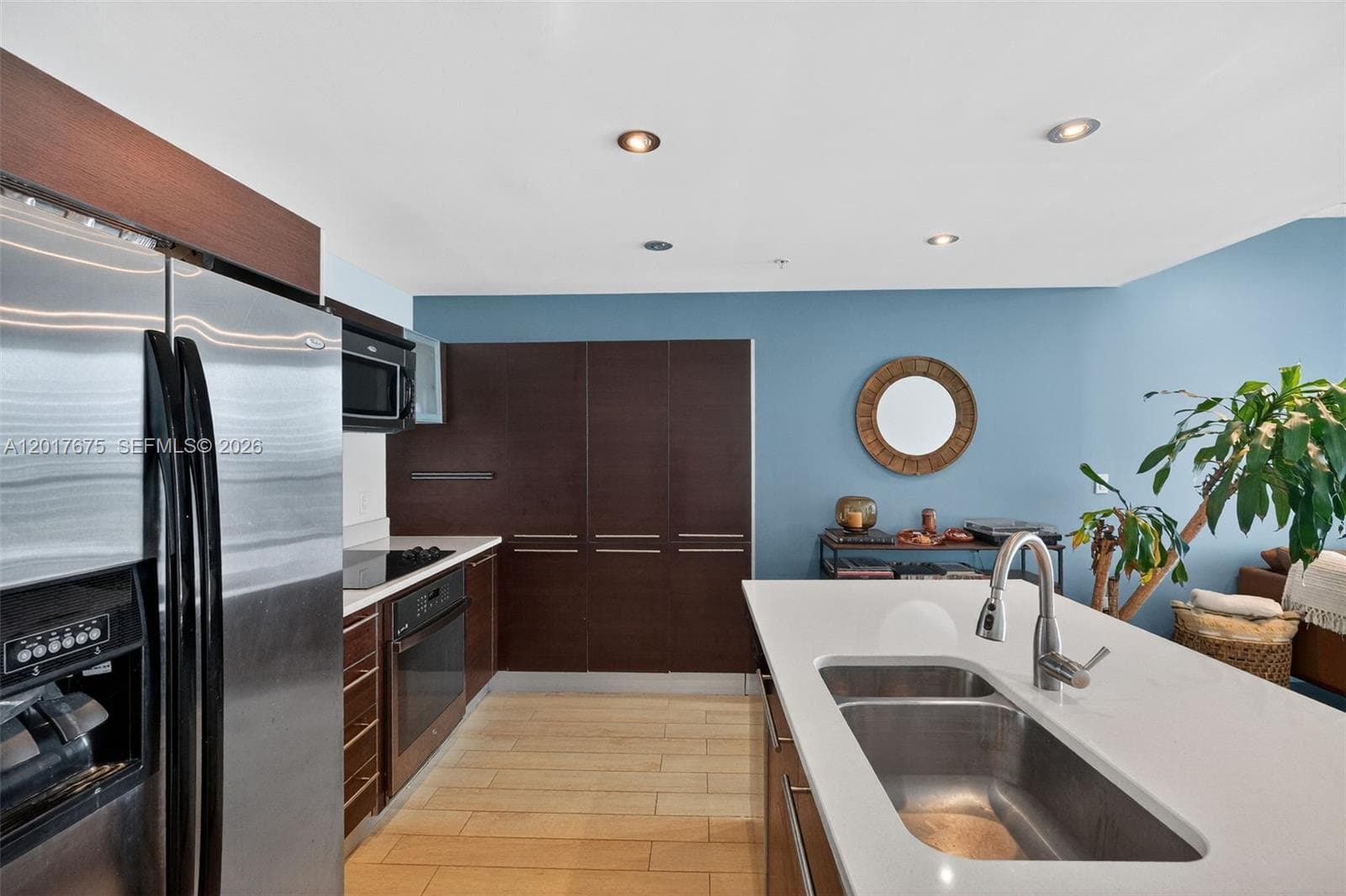 1900 N Bayshore Dr # 4606, Miami FL 33132 — 46