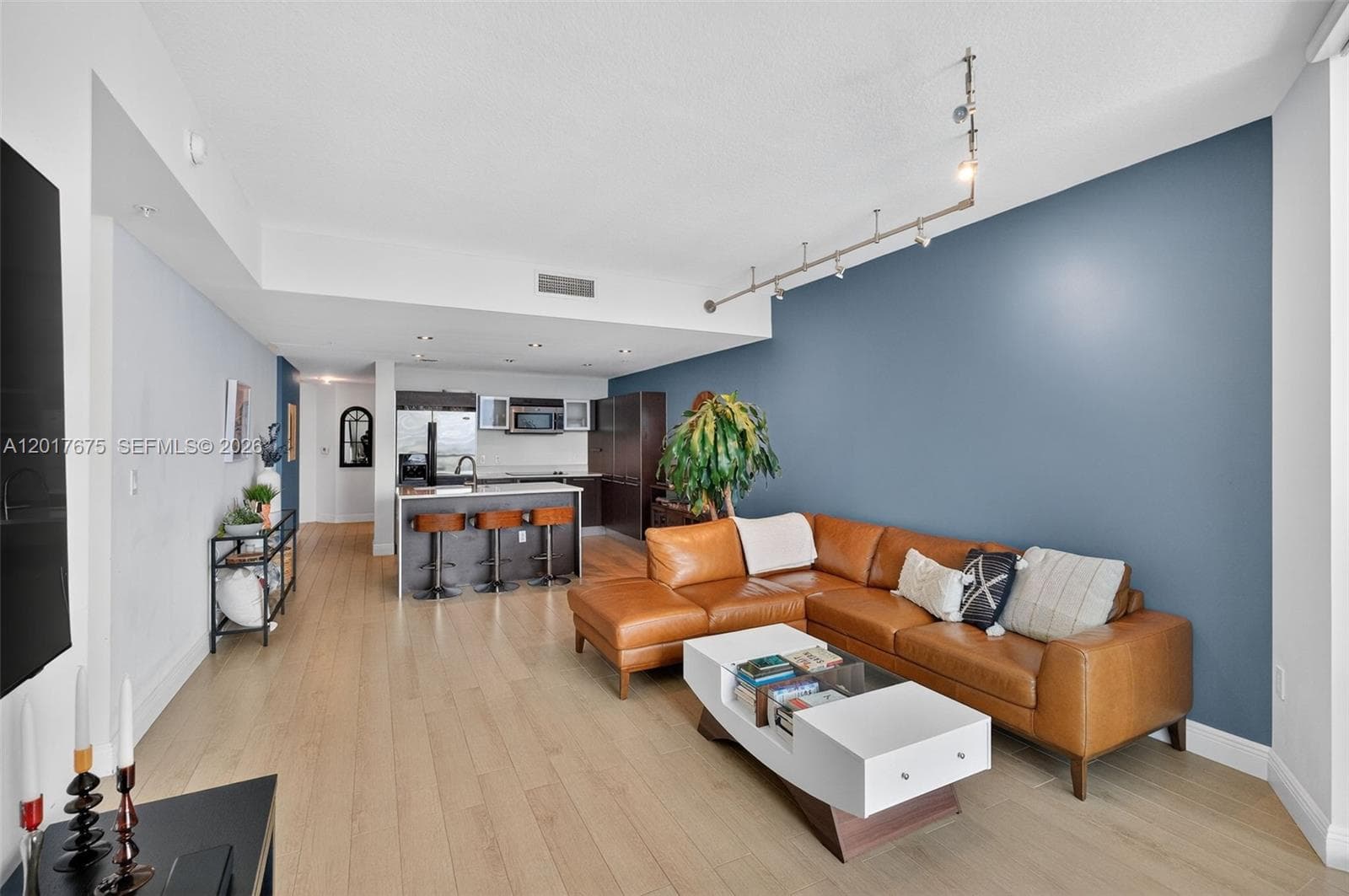 1900 N Bayshore Dr # 4606, Miami FL 33132 — 45