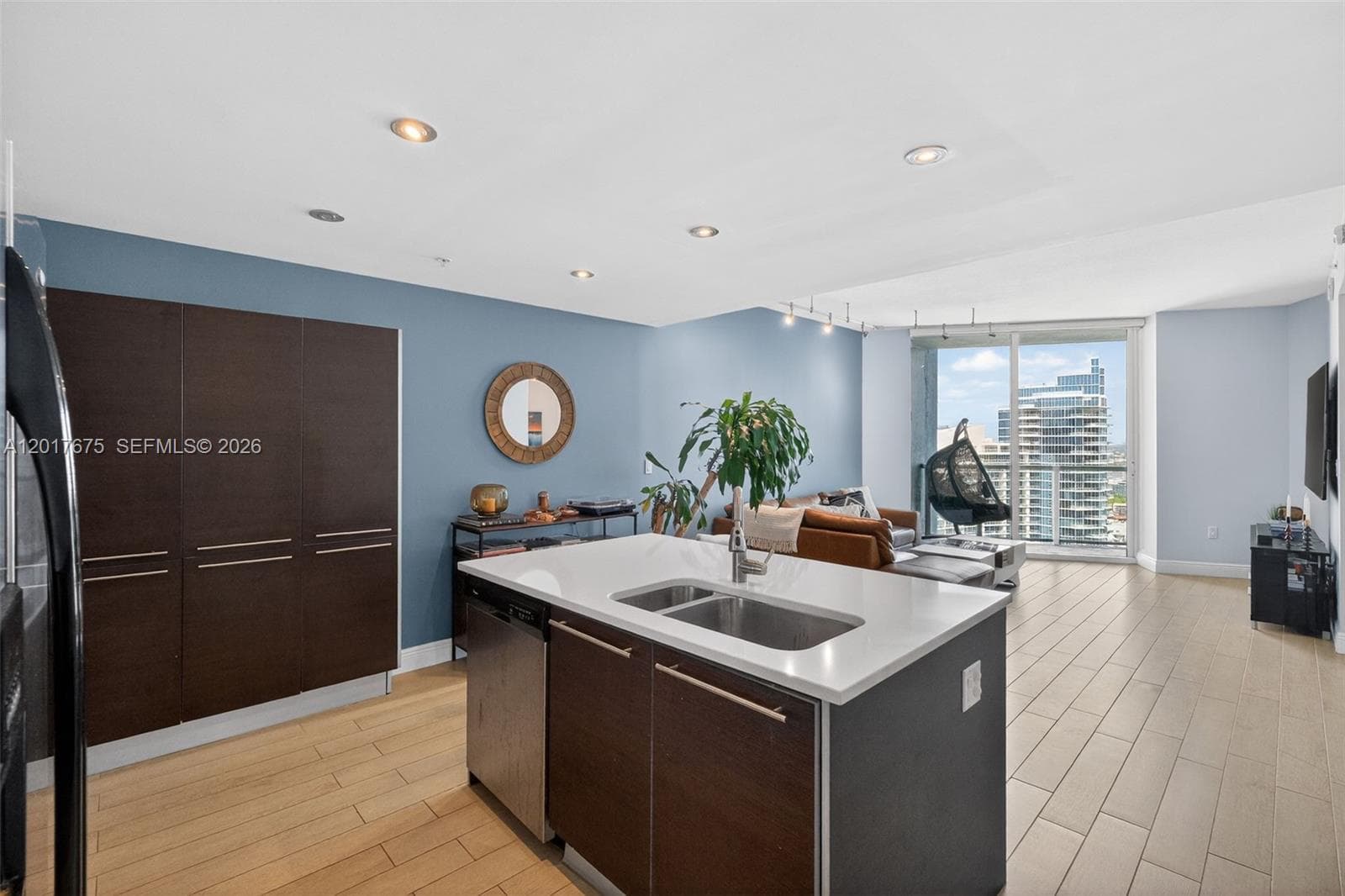 1900 N Bayshore Dr # 4606, Miami FL 33132 — 40