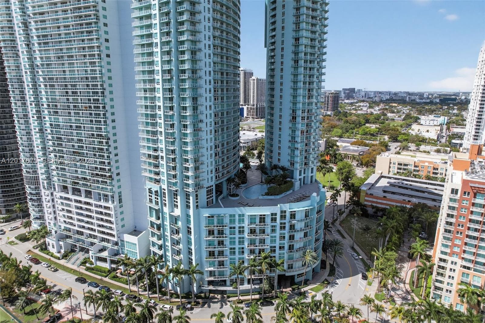 1900 N Bayshore Dr # 4606, Miami FL 33132 — 70