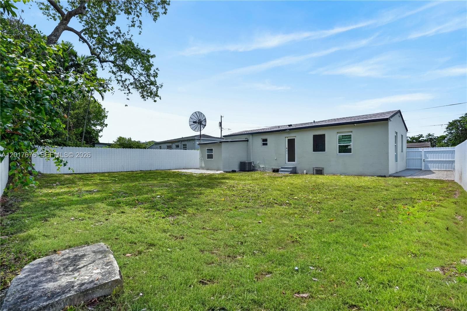 1130 NW 57th St, Miami FL 33127 — 43