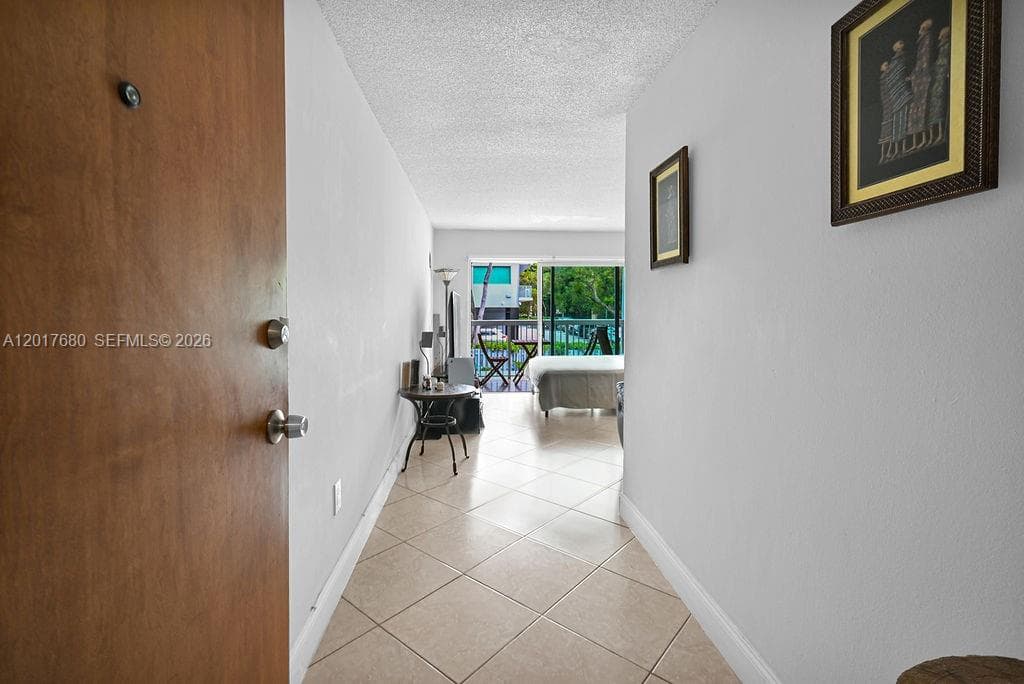 2920 SW 28th Ter # 207, Miami FL 33133 — 22
